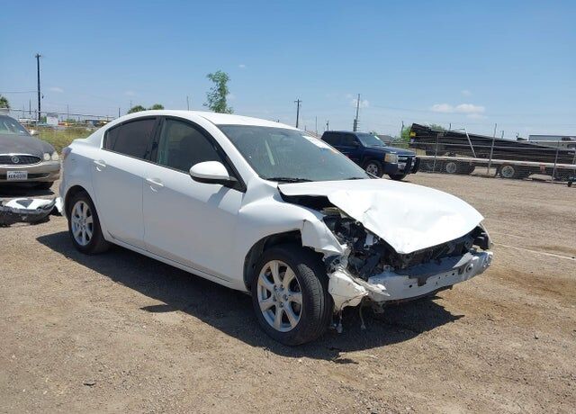 2010 MAZDA Mazda3