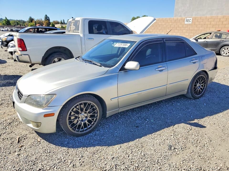 2004 LEXUS IS