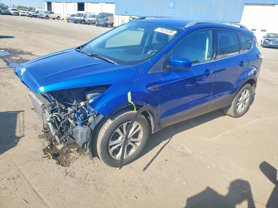 2017 FORD Escape