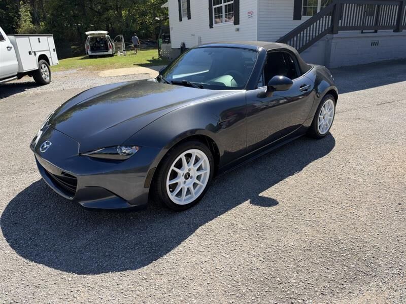 2017 MAZDA MX-5