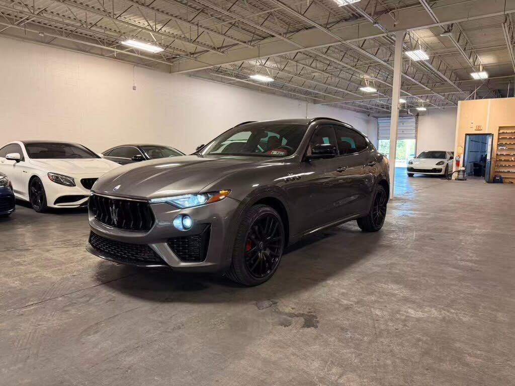 2022 MASERATI Levante