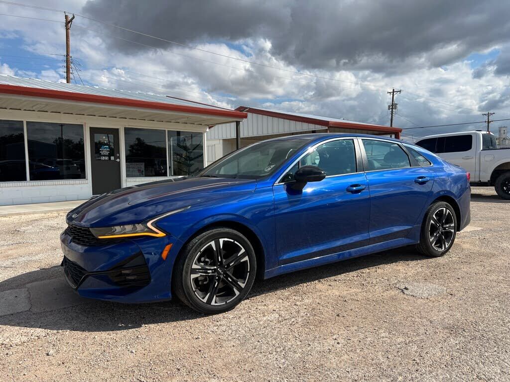 2022 KIA K5