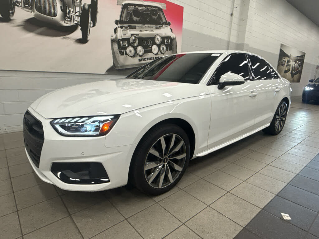 2022 AUDI A4