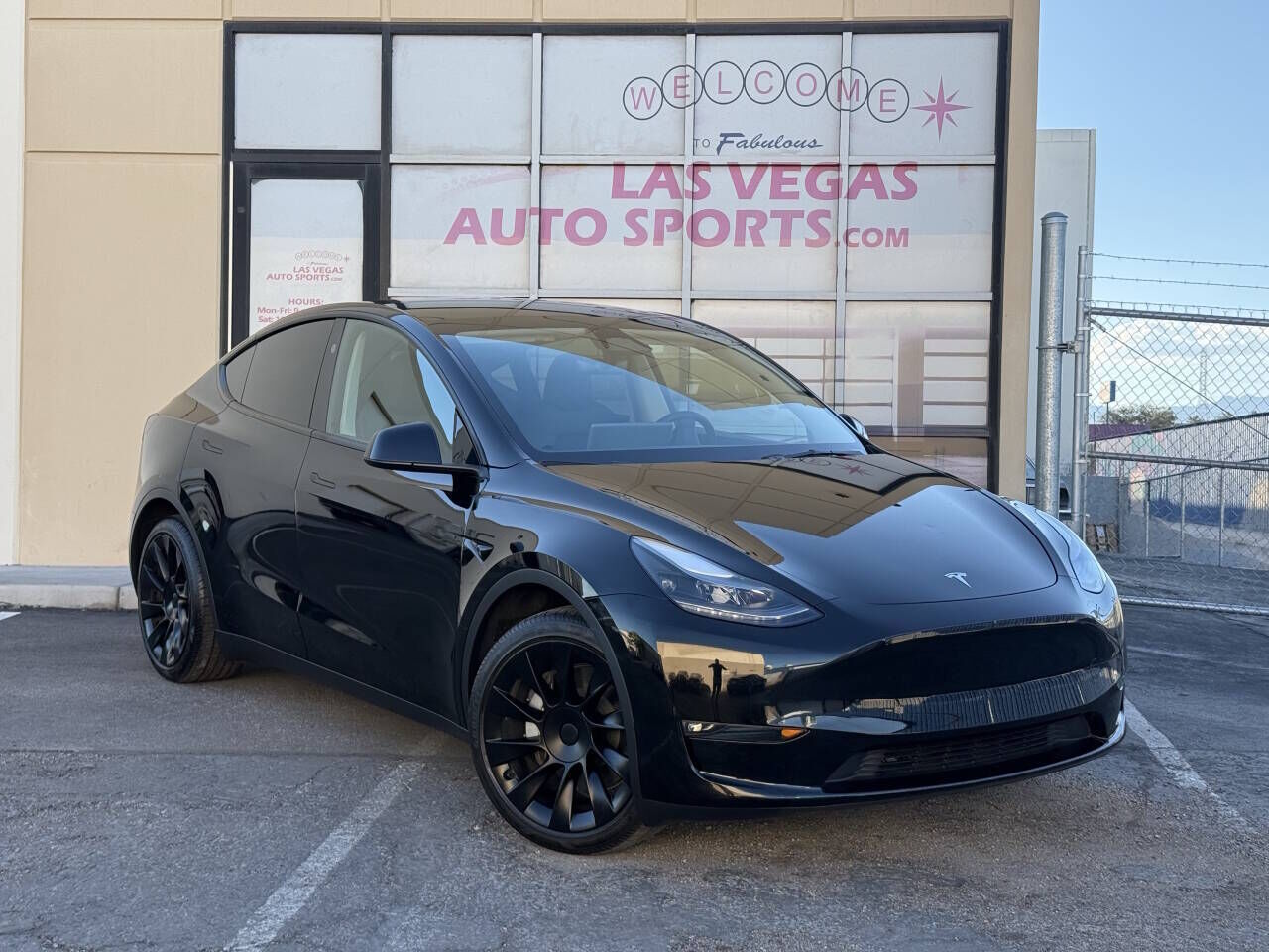2023 TESLA Model Y