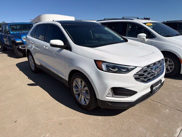 2022 FORD Edge