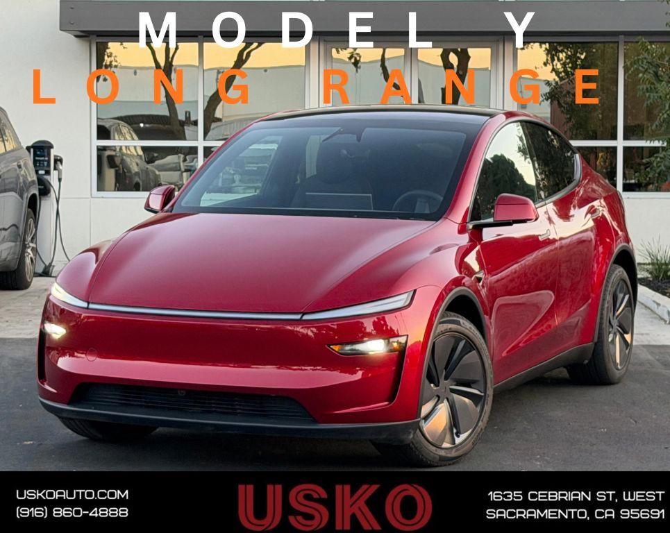 2026 TESLA Model Y