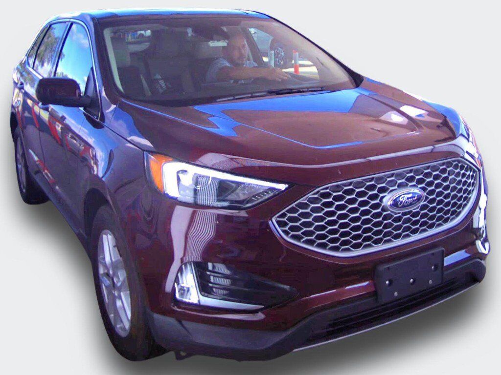 2024 FORD Edge