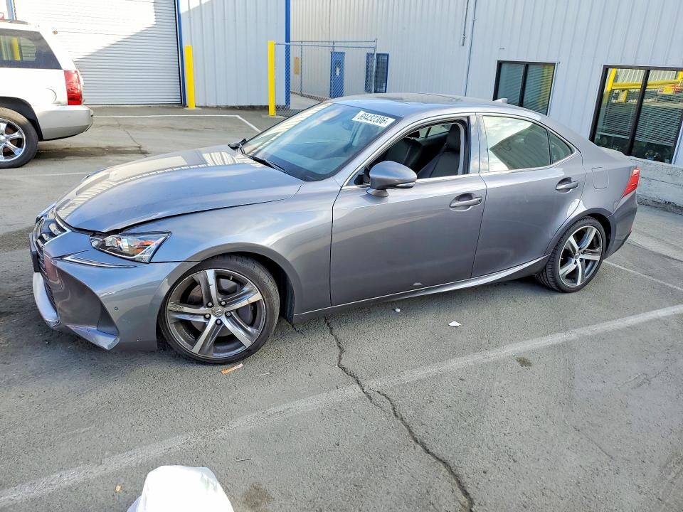 2018 LEXUS IS