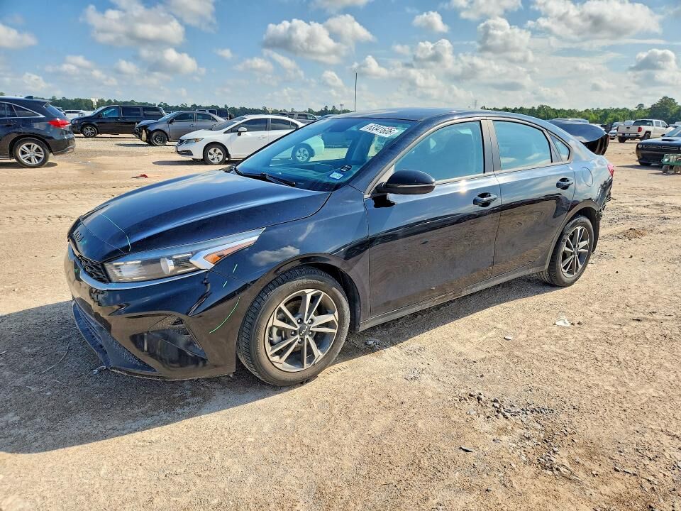 2023 KIA Forte