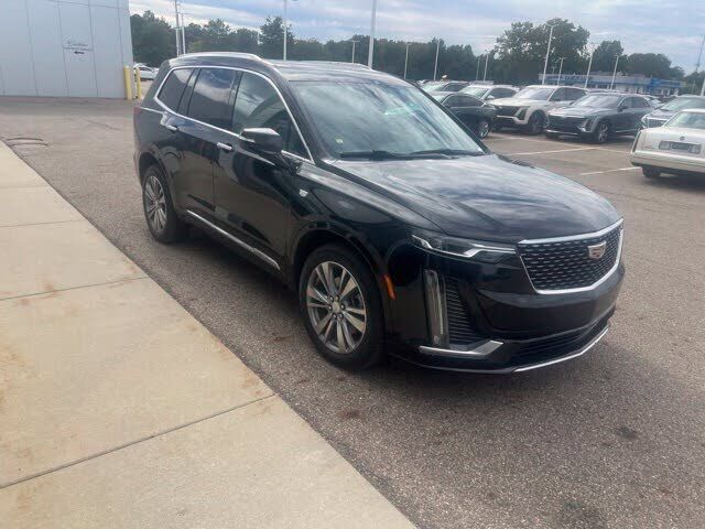 2025 CADILLAC XT6