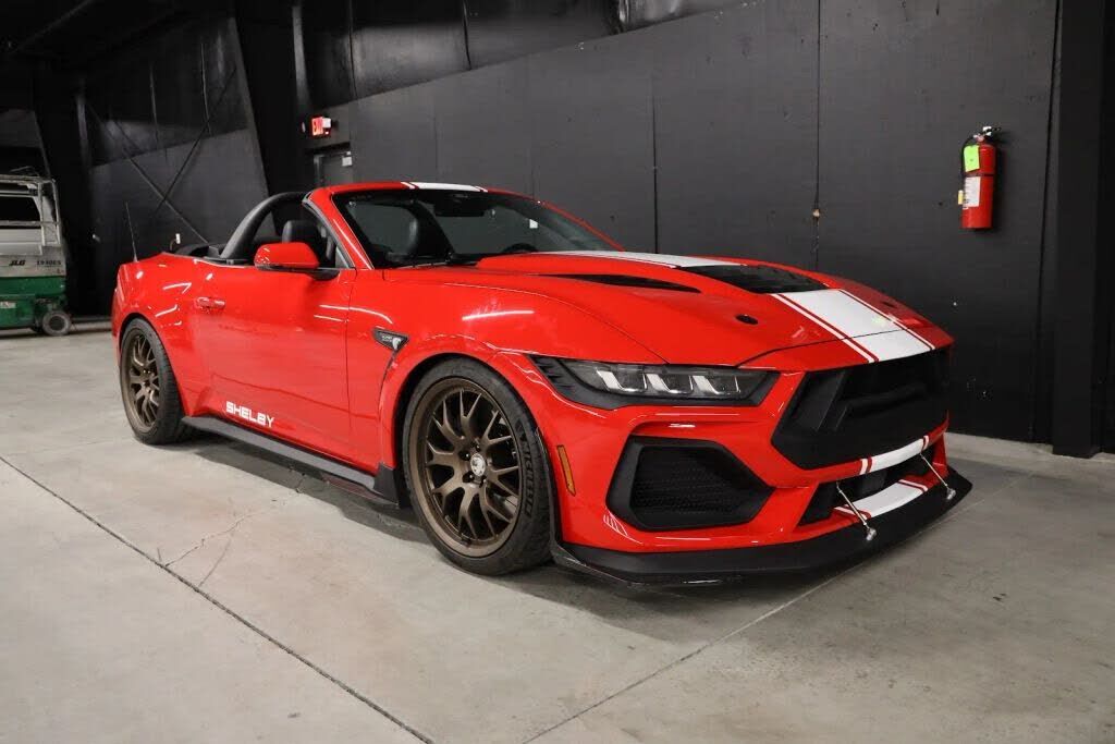 2024 FORD Mustang