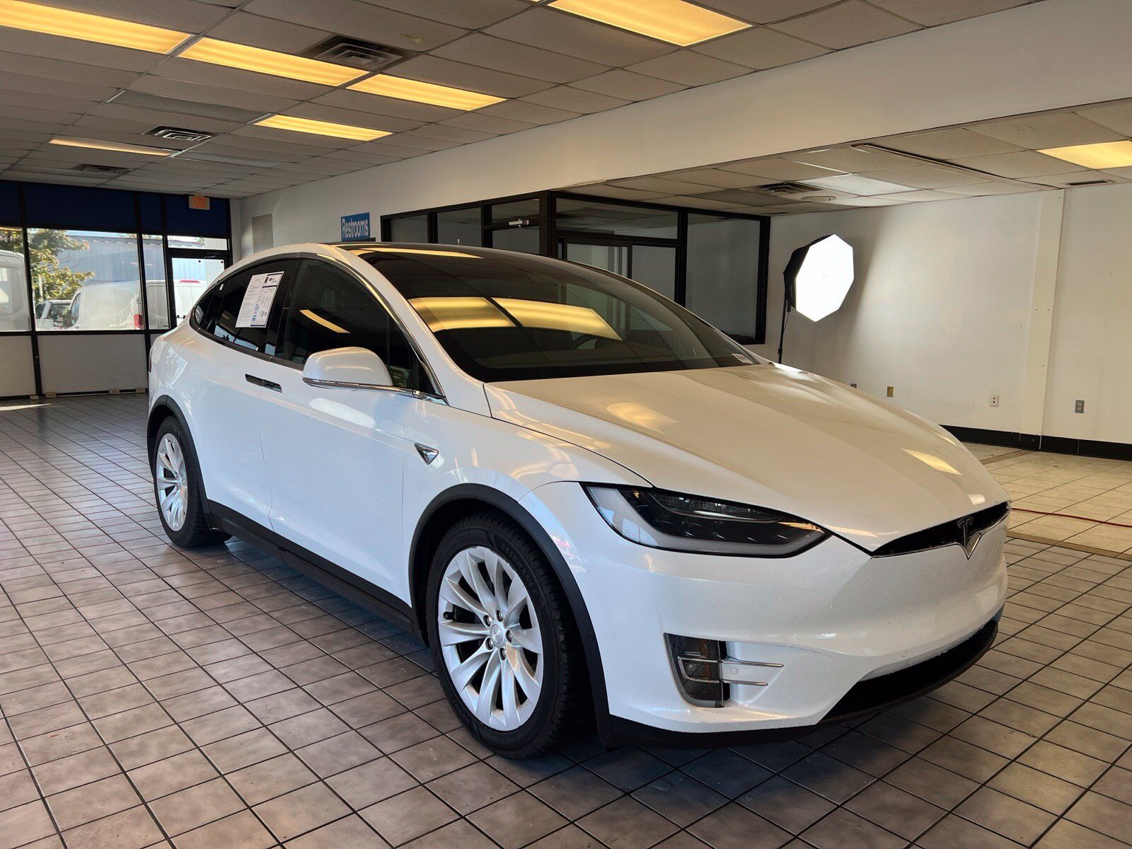 2018 TESLA Model X