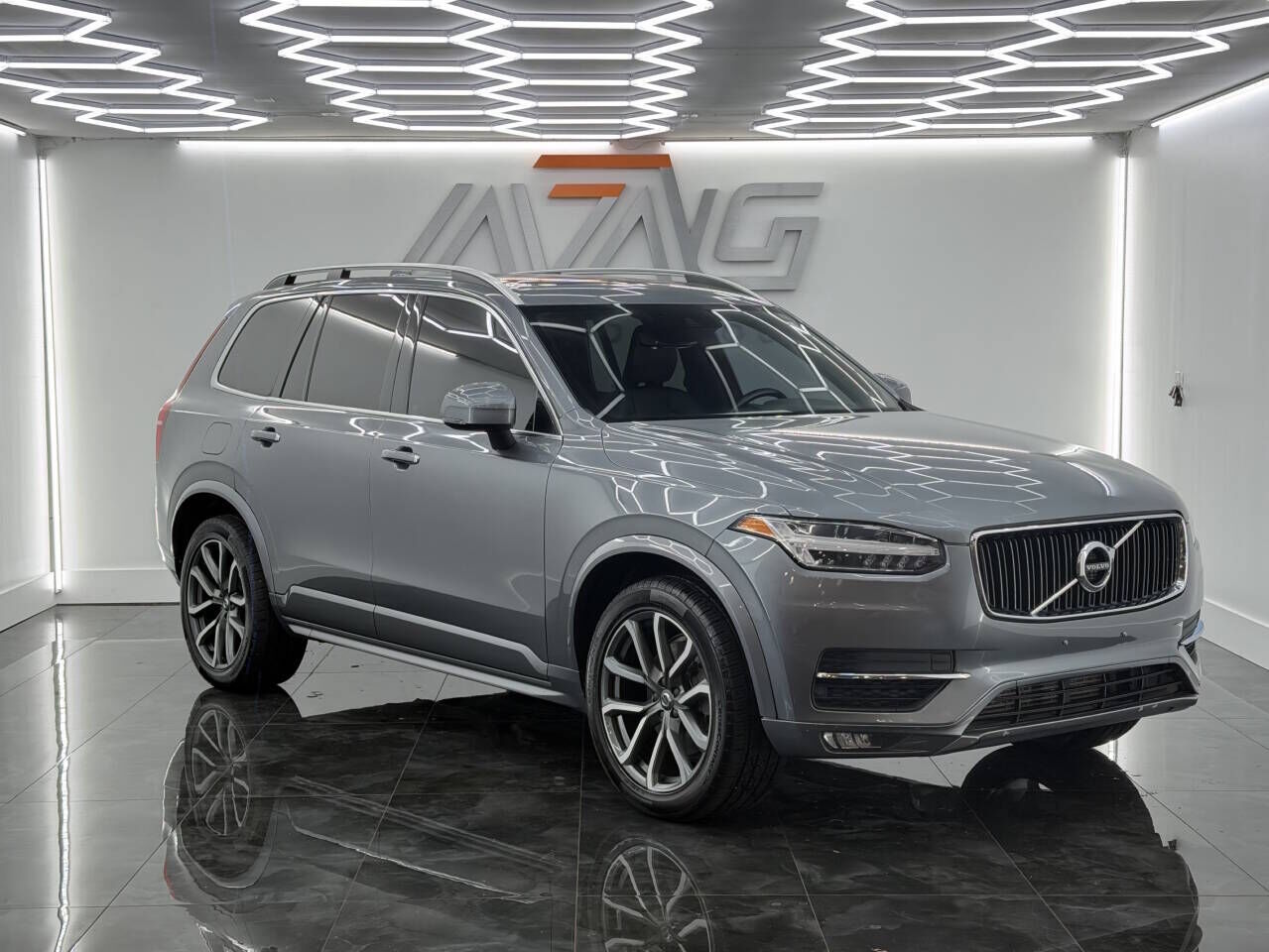 2019 VOLVO XC90