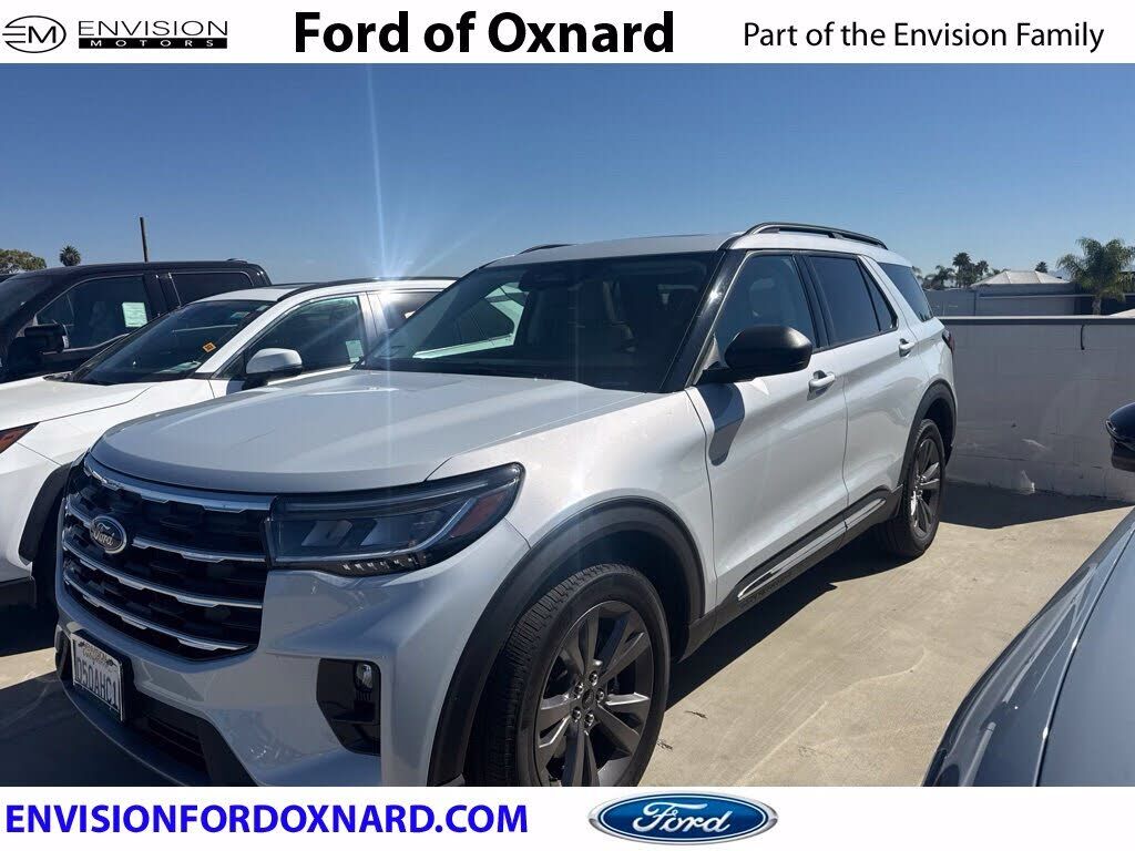 2025 FORD Explorer