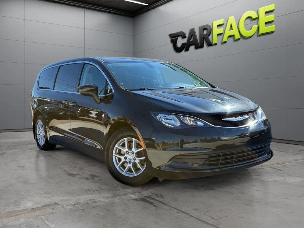 2017 CHRYSLER Pacifica