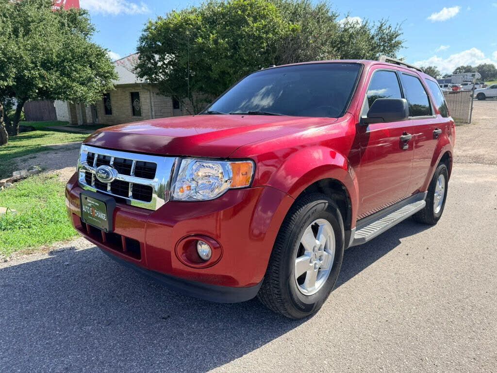 2011 FORD Escape