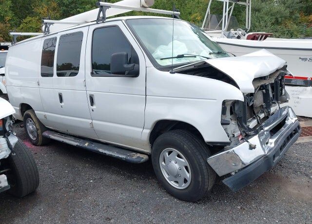 2013 FORD E-250