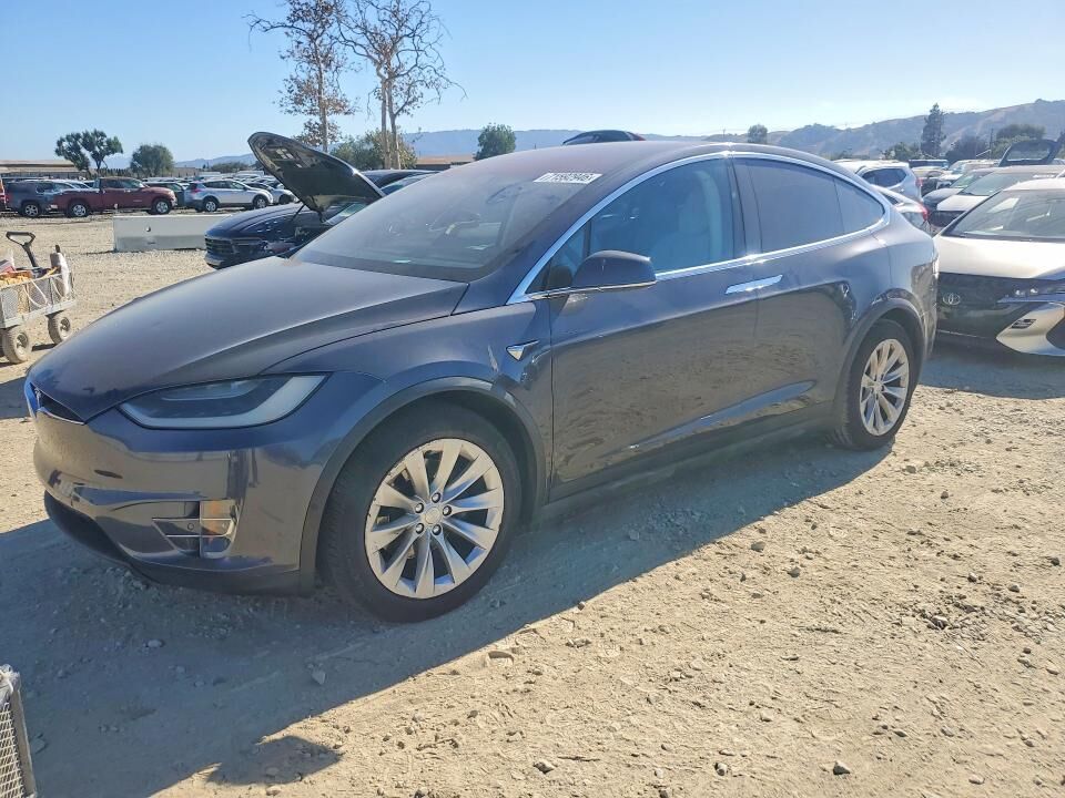 2018 TESLA Model X