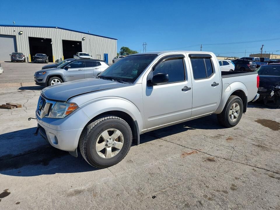 2012 NISSAN Frontier
