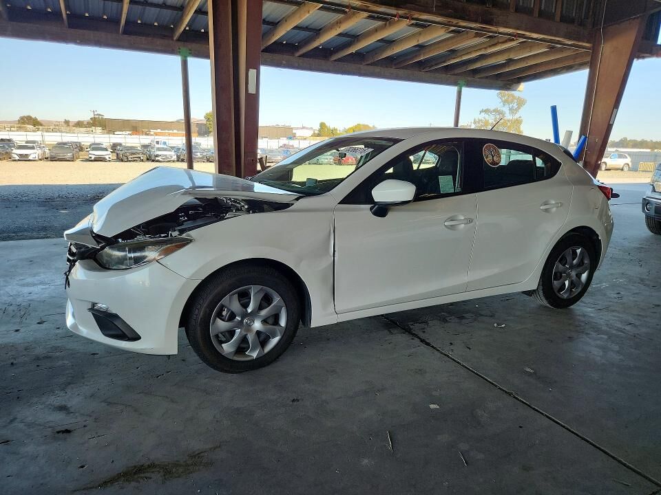 2016 MAZDA Mazda3