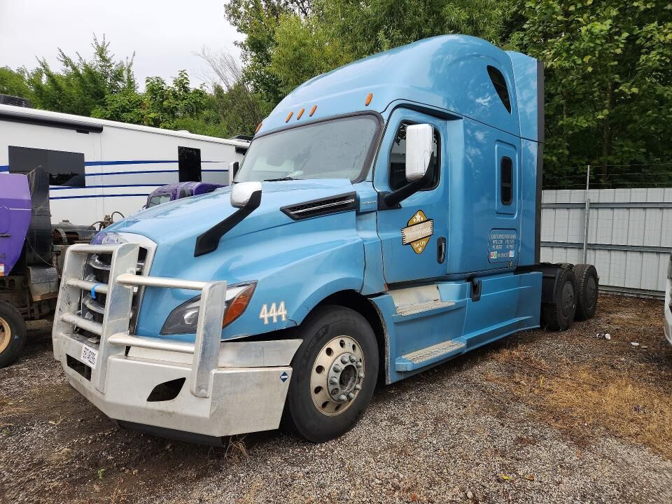 2018 FREIGHTLINER New Cascadia 126" Sleepercab