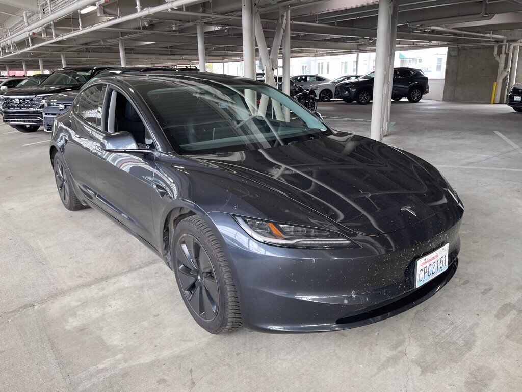 2025 TESLA Model 3