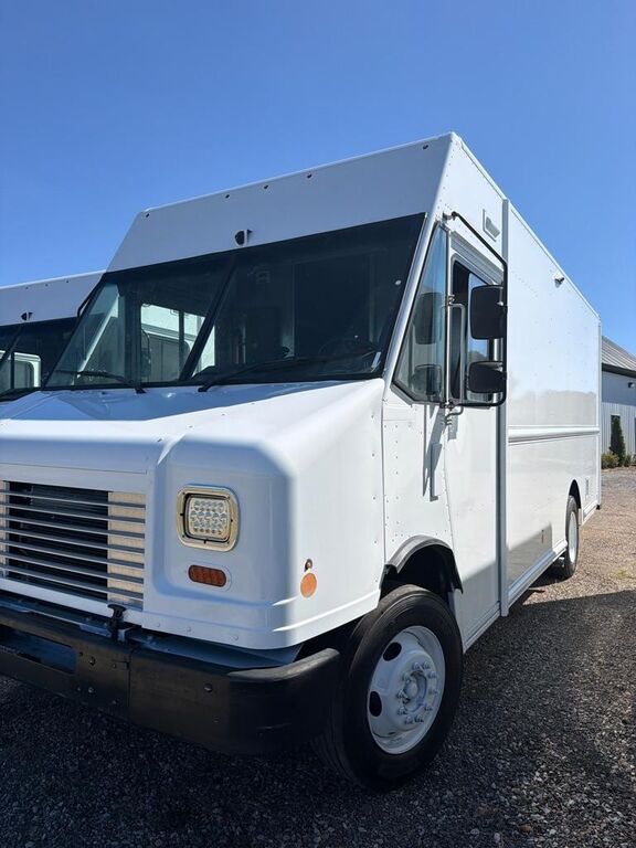2019 FORD Commercial Chassis