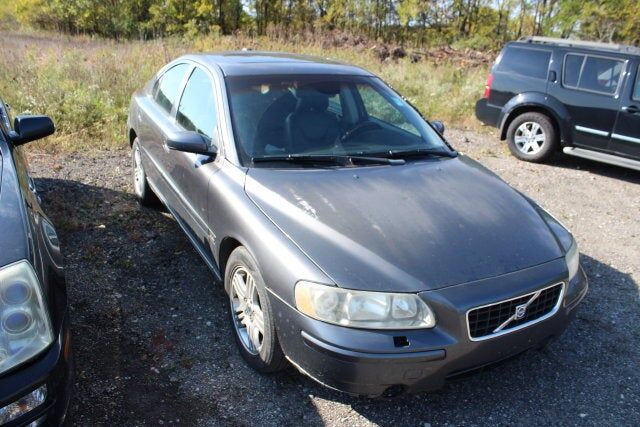 2005 VOLVO S60
