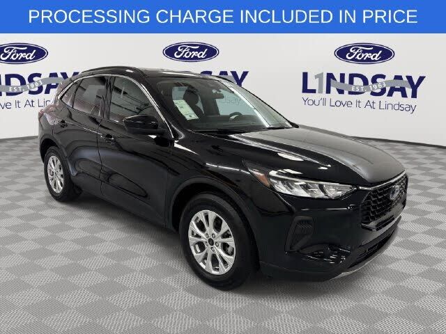 2023 FORD Escape