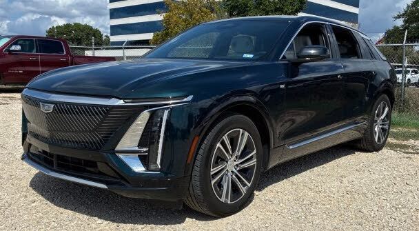 2024 CADILLAC Lyriq