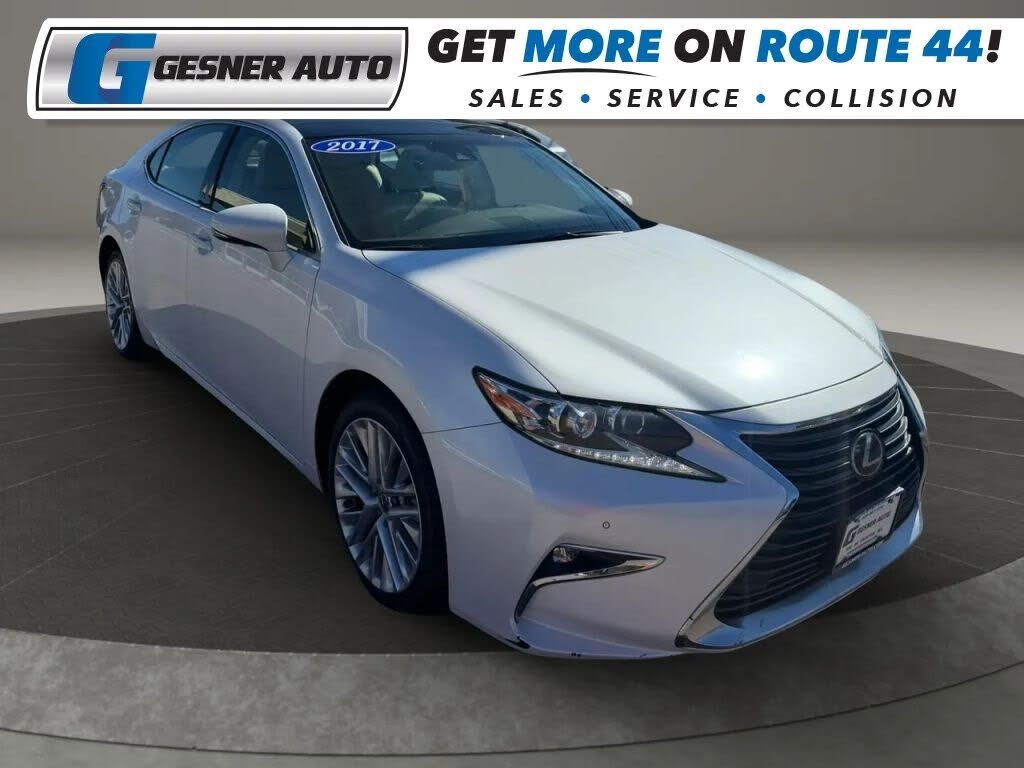 2017 LEXUS ES