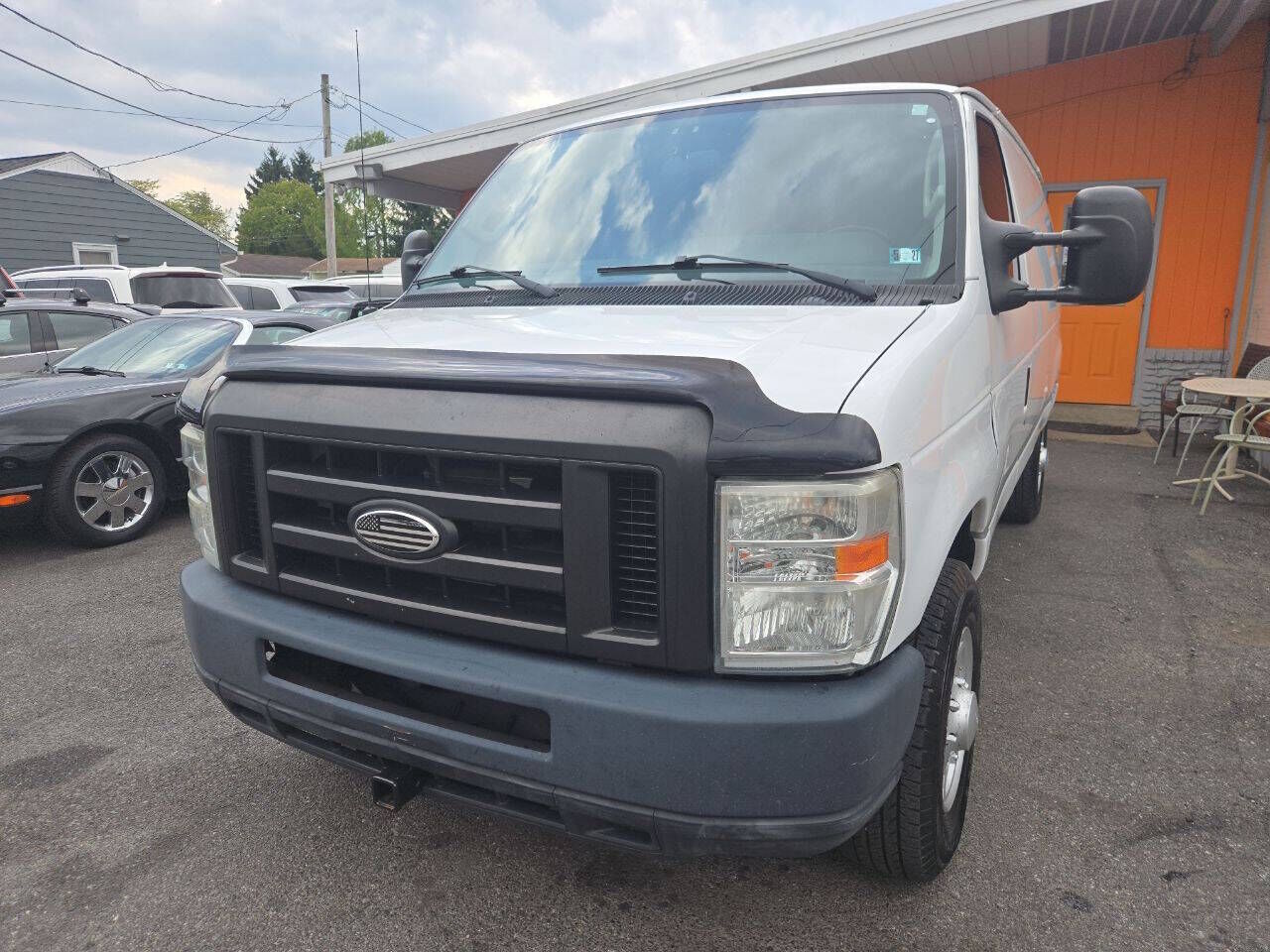 2011 FORD E-350
