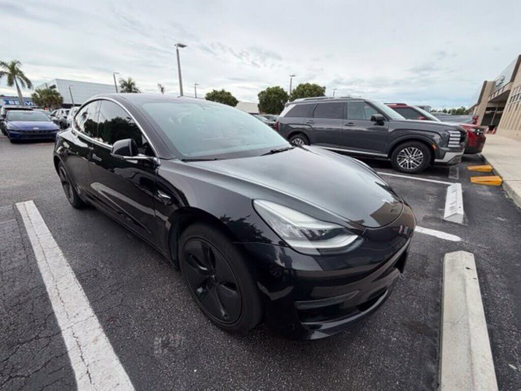 2018 TESLA Model 3