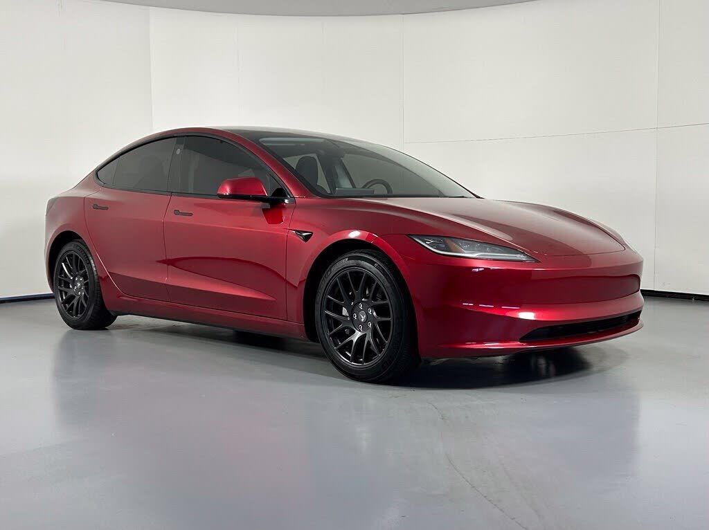 2024 TESLA Model 3