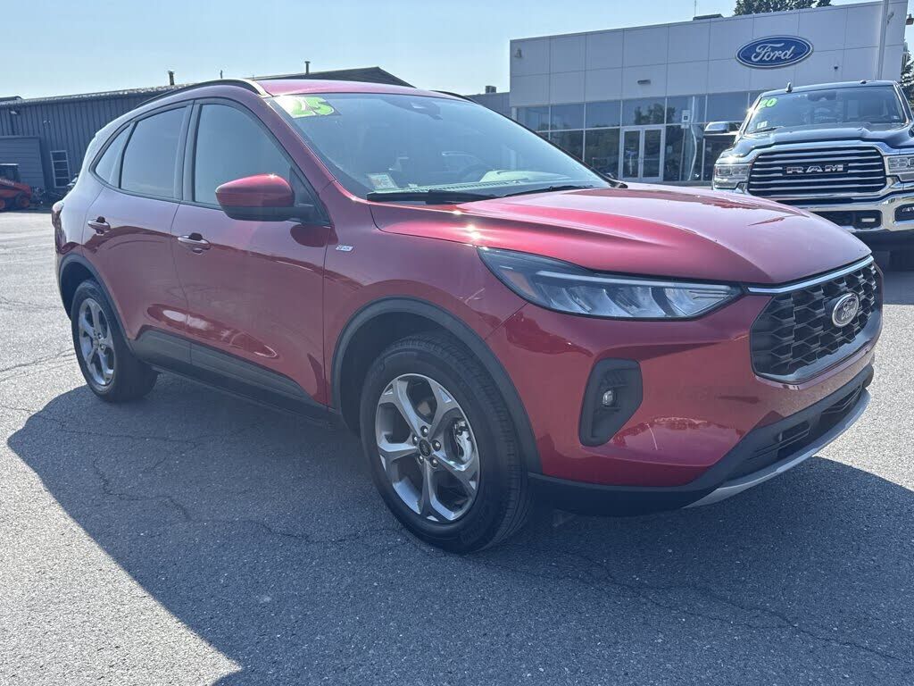 2025 FORD Escape