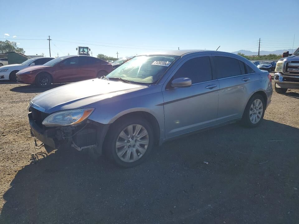 2013 CHRYSLER 200