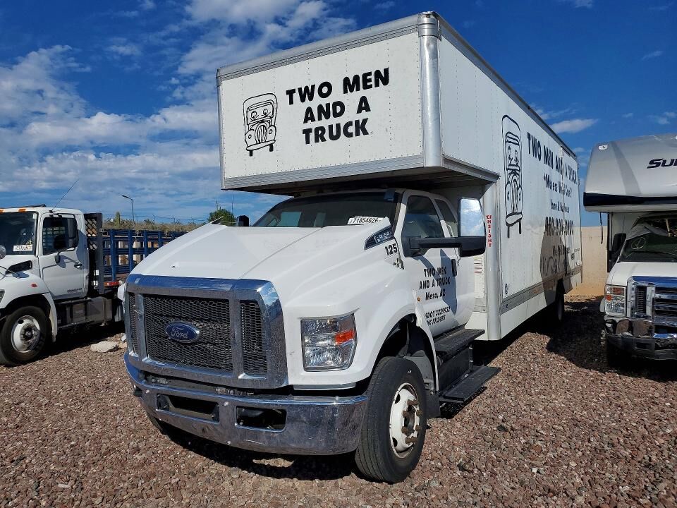 2022 FORD F-650