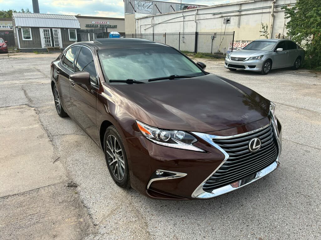 2016 LEXUS ES