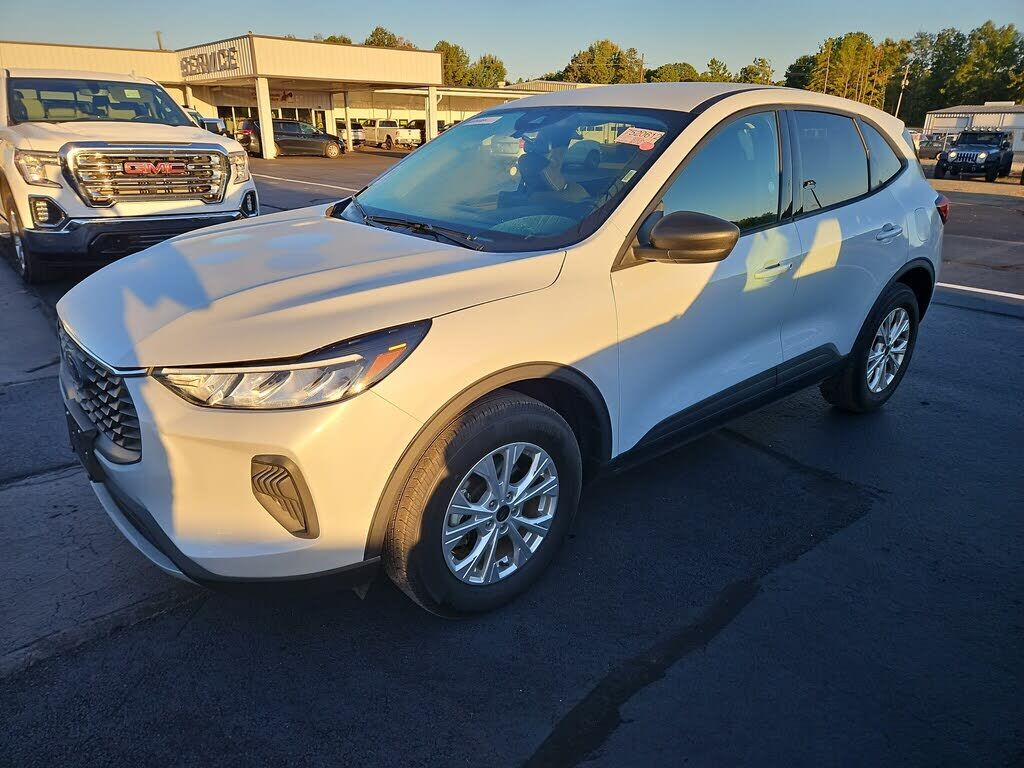 2025 FORD Escape