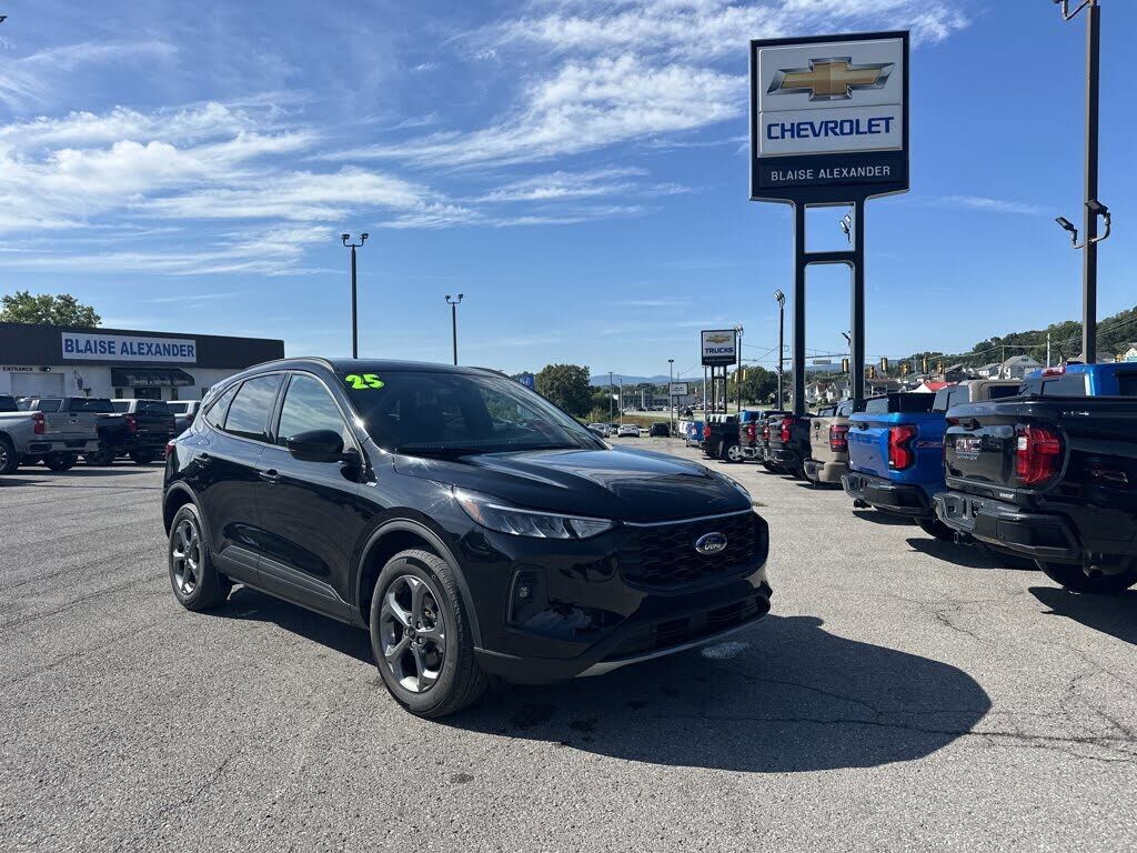 2025 FORD Escape