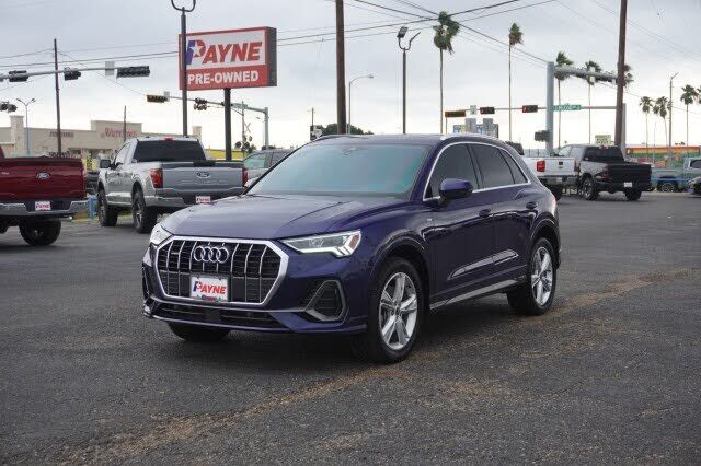 2024 AUDI Q3