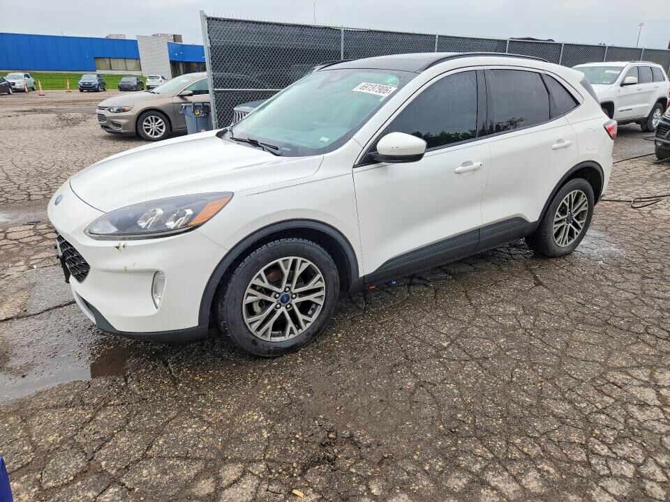 2021 FORD Escape