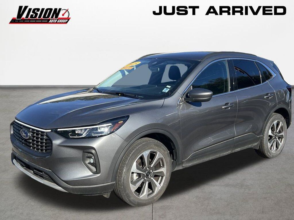 2025 FORD Escape