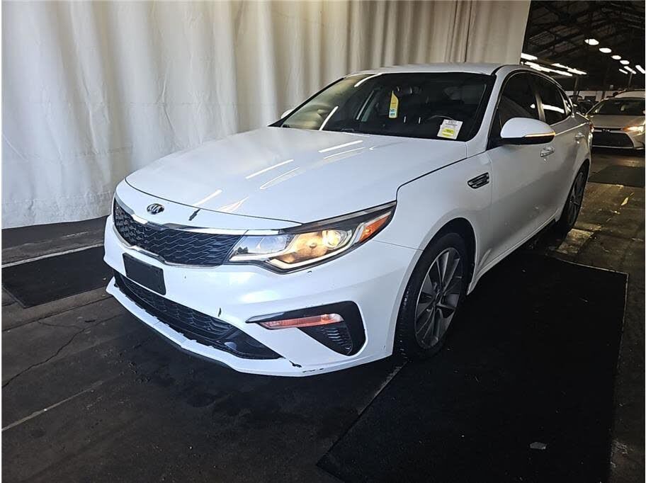 2019 KIA Optima