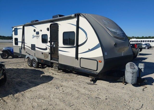 2016 FOREST RIVER Surveyor