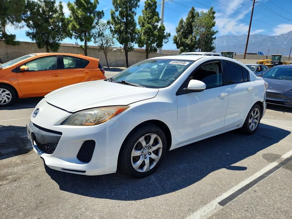 2012 MAZDA Mazda3