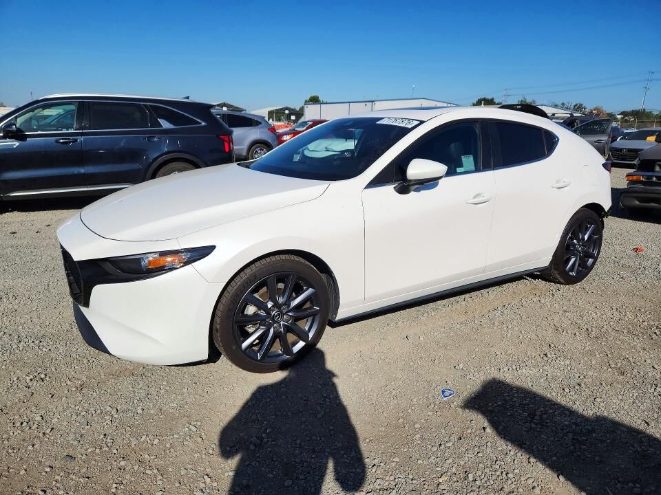 2022 MAZDA Mazda3