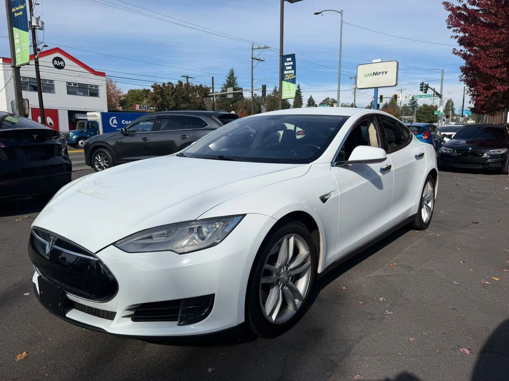 2014 TESLA Model S