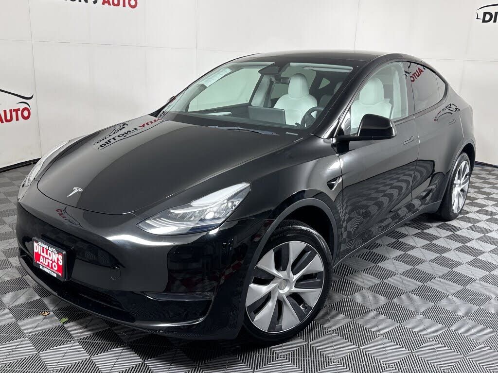 2023 TESLA Model Y
