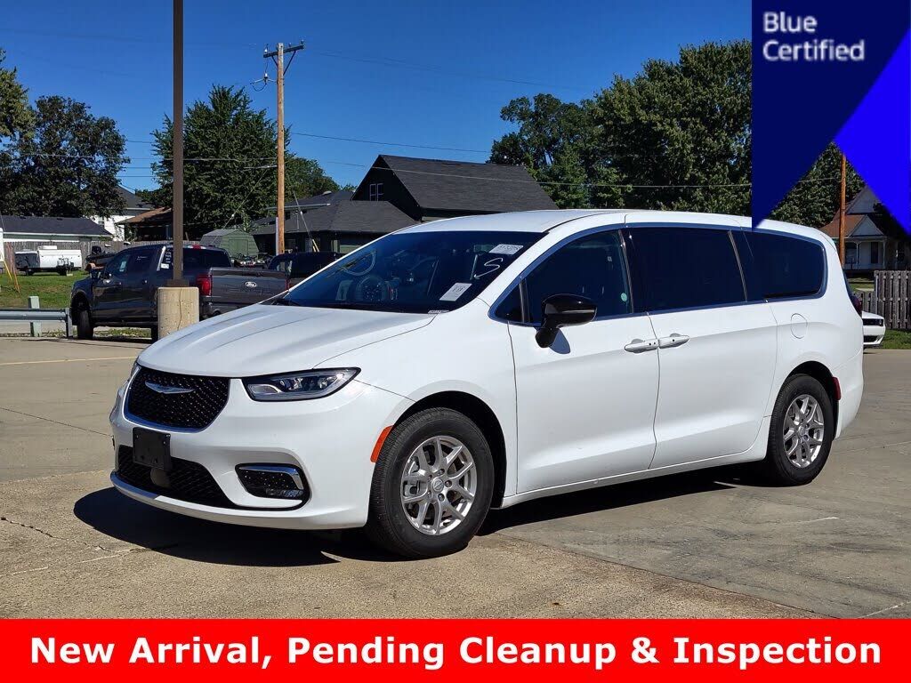 2025 CHRYSLER Pacifica